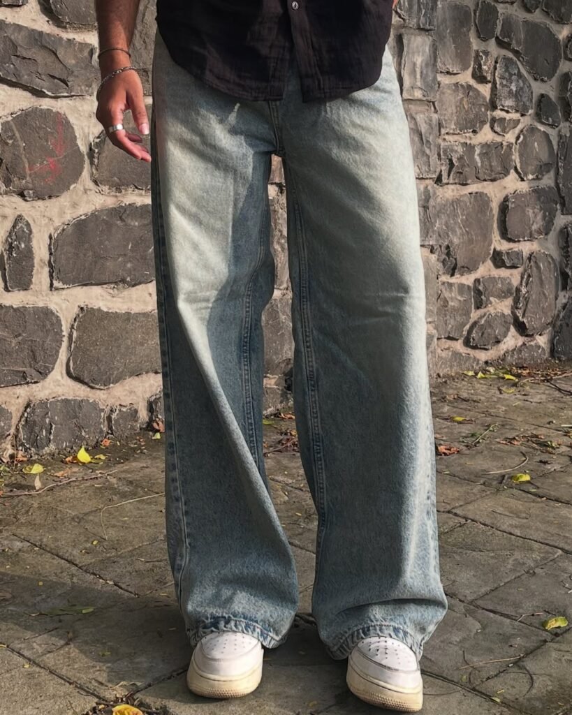 Lylatul Melted Ice Unisex Jeans Cool Tone Clean Fit Effortlessly Fresh